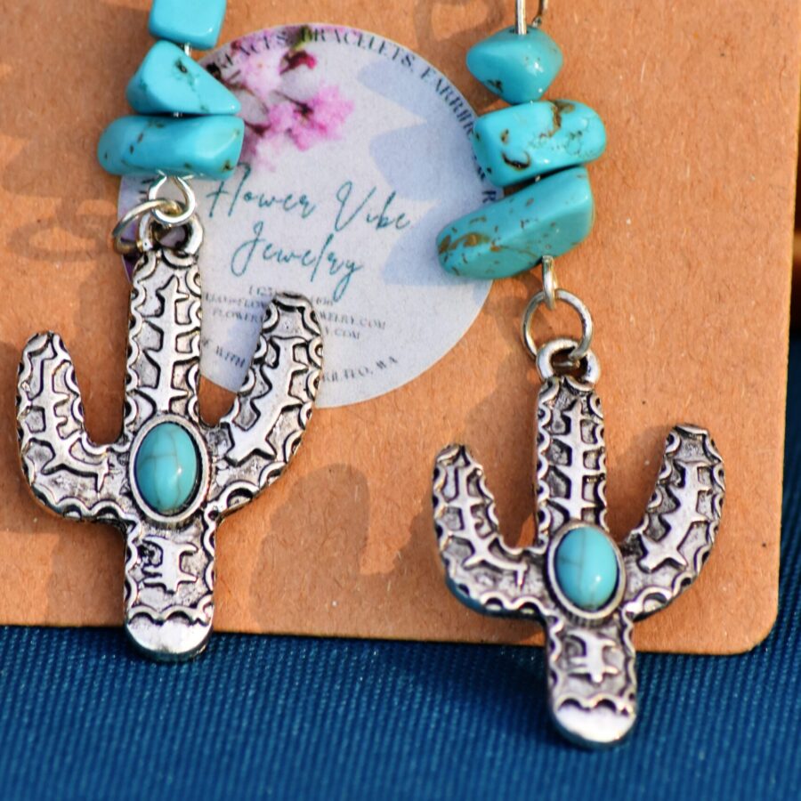 Cactus Turquoise Earrings Handmade Ethnic Boho Earrings Retro Wooden Teardrop Western Dangle Earrings for Women Western Jewelry